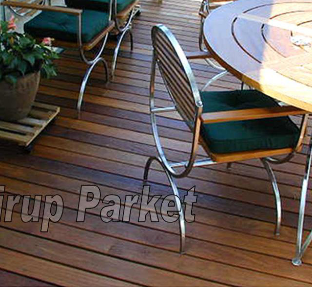 Cumaru Terrasseplank fra Thirup Parket ApS